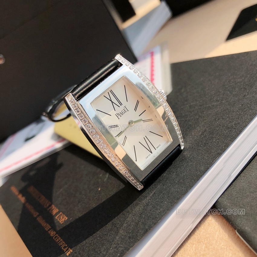 原单伯爵珠宝腕表顶级一比一高仿白盘钻圈黑色皮带款G0A41189正面实拍图