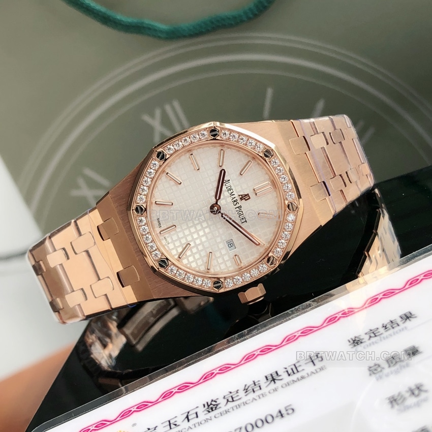 原单爱彼皇家橡树顶级复刻银白盘钻圈玫瑰金67651SR.ZZ.1261SR.01正面实拍图