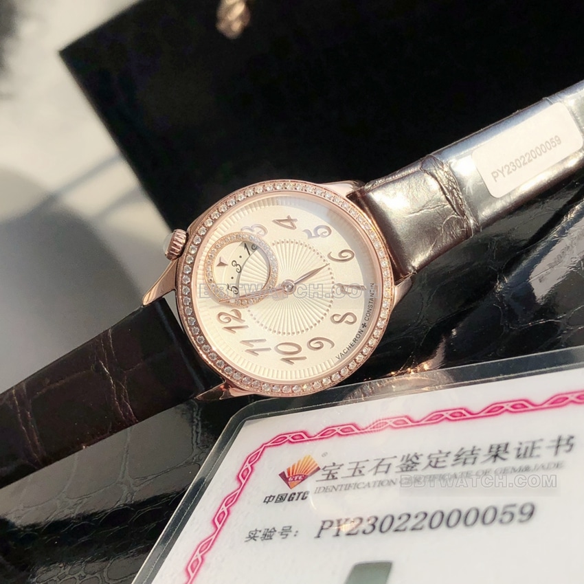 原单江诗丹顿伊灵女神一比一超A精仿白盘粉红金1205F/000R-B622正面实拍图