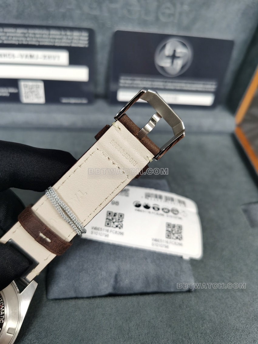 原单泰格豪雅一比一超A高仿蓝盘WBE5116.FC8266表扣实拍图