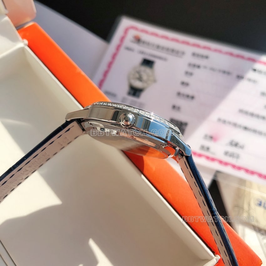 原单积家约会顶级一比一精仿银盘镶钻圈3578430侧面实拍图