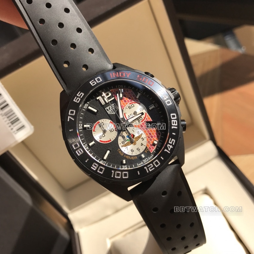 原单泰格豪雅F1超A高仿沥青及红砖图案CAZ101AD.FT8024正面实拍图