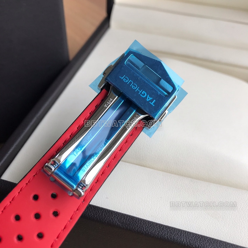 原单泰格豪雅卡莱拉顶级一比一精仿黑盘WAR2A10.FC6337表扣实拍图