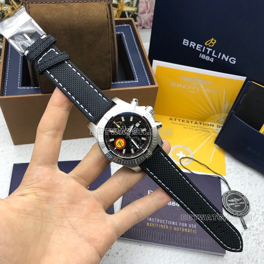 原单百年灵复仇者一比一超A高仿黑盘A133171A1B1X1正面实拍图
