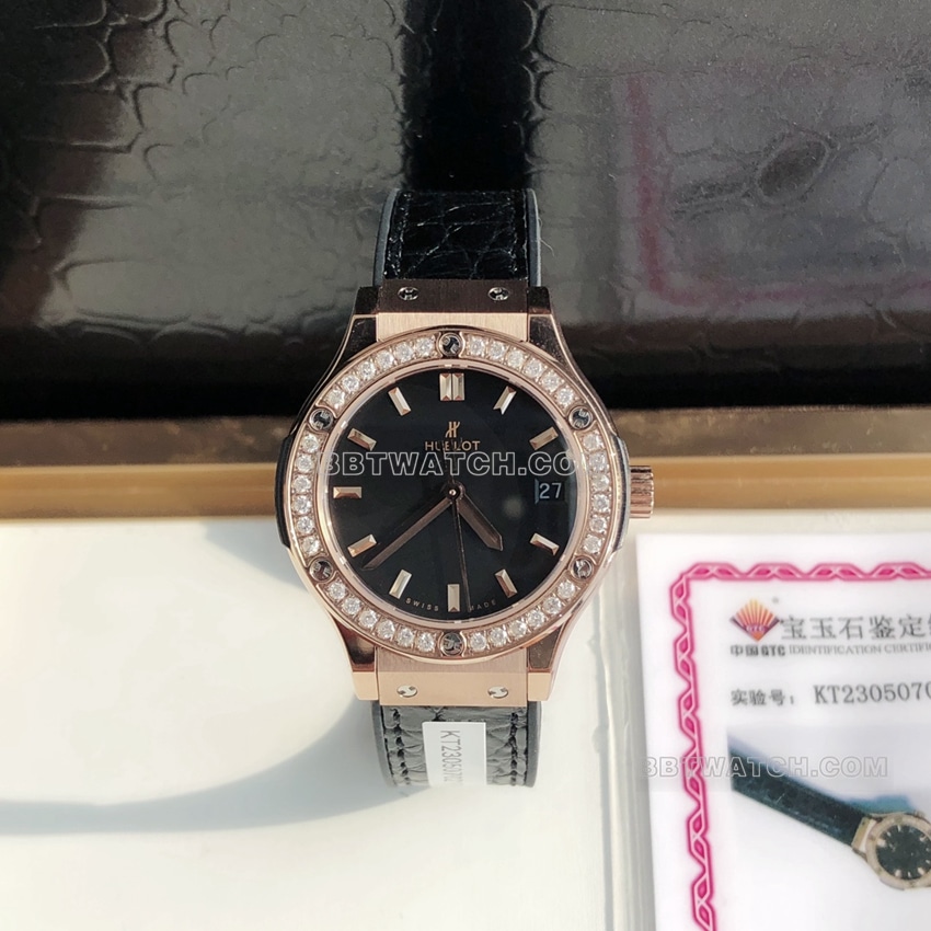 原单宇舶经典融合一比一超A高仿黑盘玫瑰金钻圈581.OX.1181.RX.1104正面实拍图