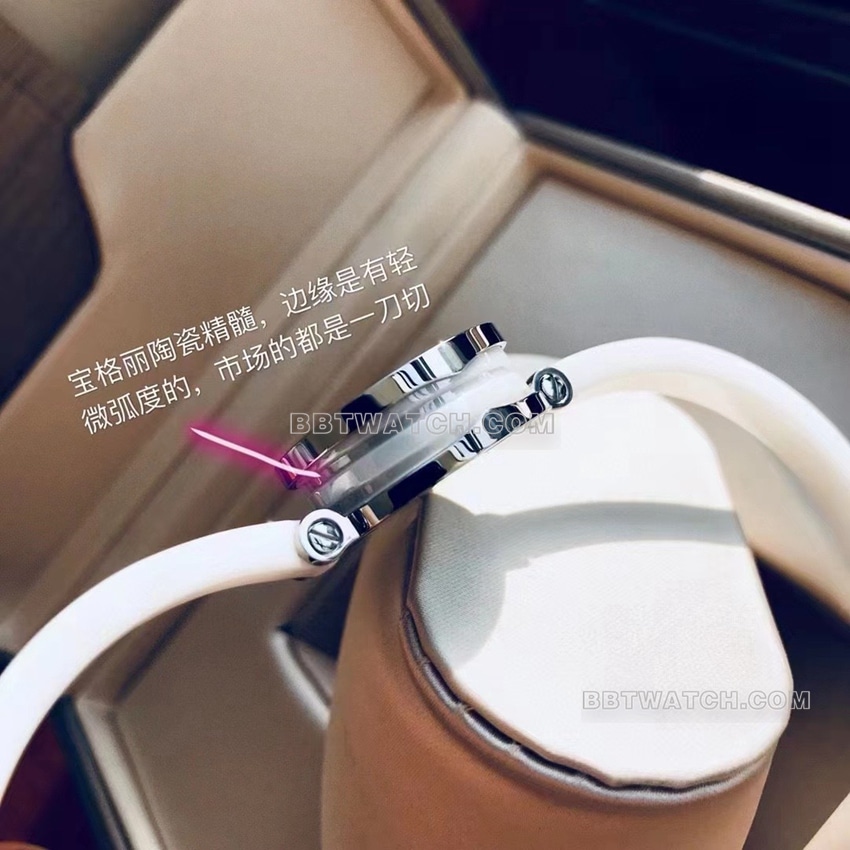 原单宝格丽顶级一比一精仿白黑盘陶瓷款10208侧面实拍图