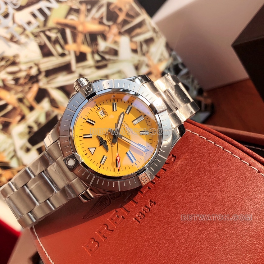 原单百年灵复仇者超A高仿黄盘钢带款A17319101I1A1正面实拍图