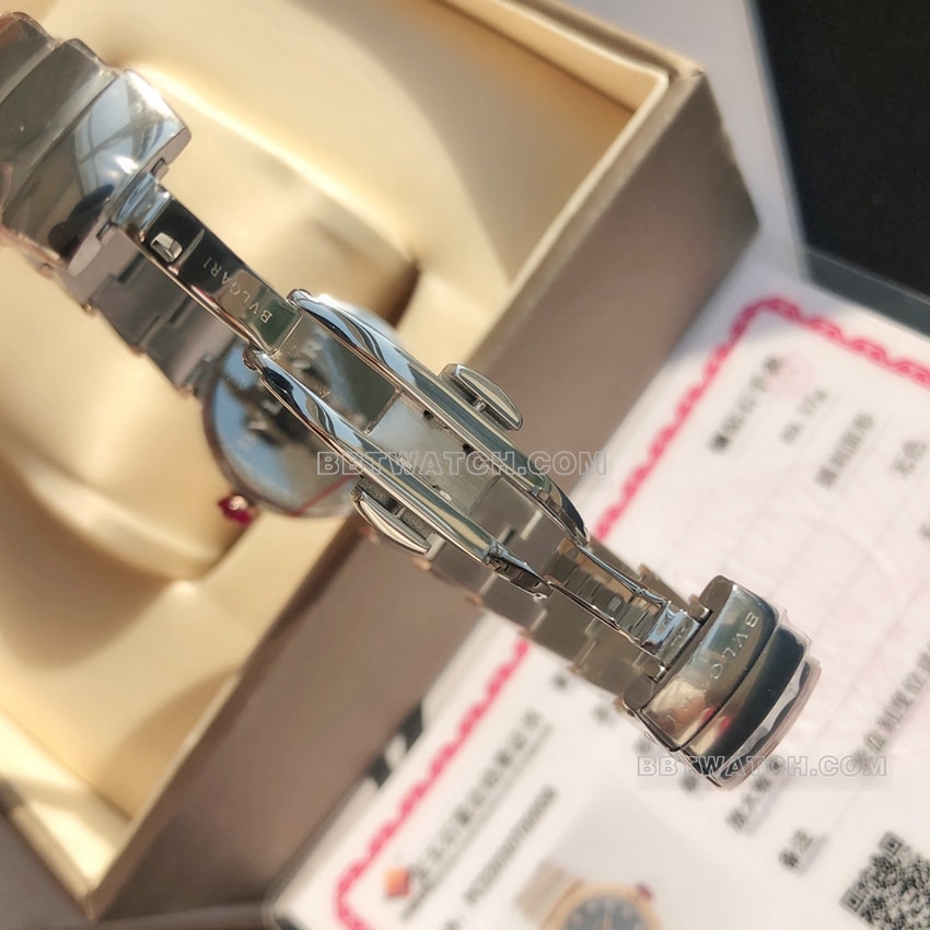 原单宝格丽顶级一比一高仿黑盘玫瑰金钢带款表扣实拍图
