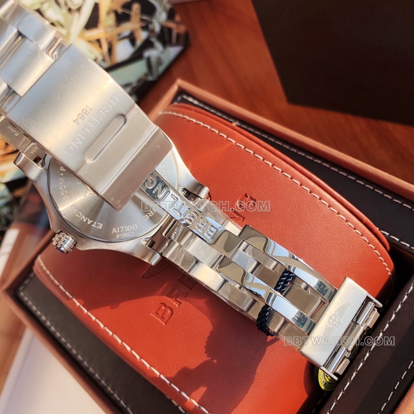 原单百年灵复仇者超A高仿黄盘钢带款A17319101I1A1表扣实拍图