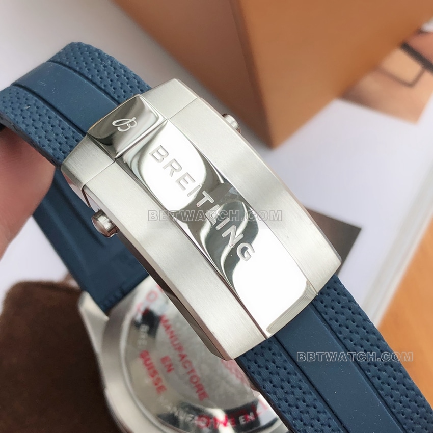 原单百年灵超级海洋顶级一比一高仿白盘橡胶款A17375E71G1S1表扣实拍图