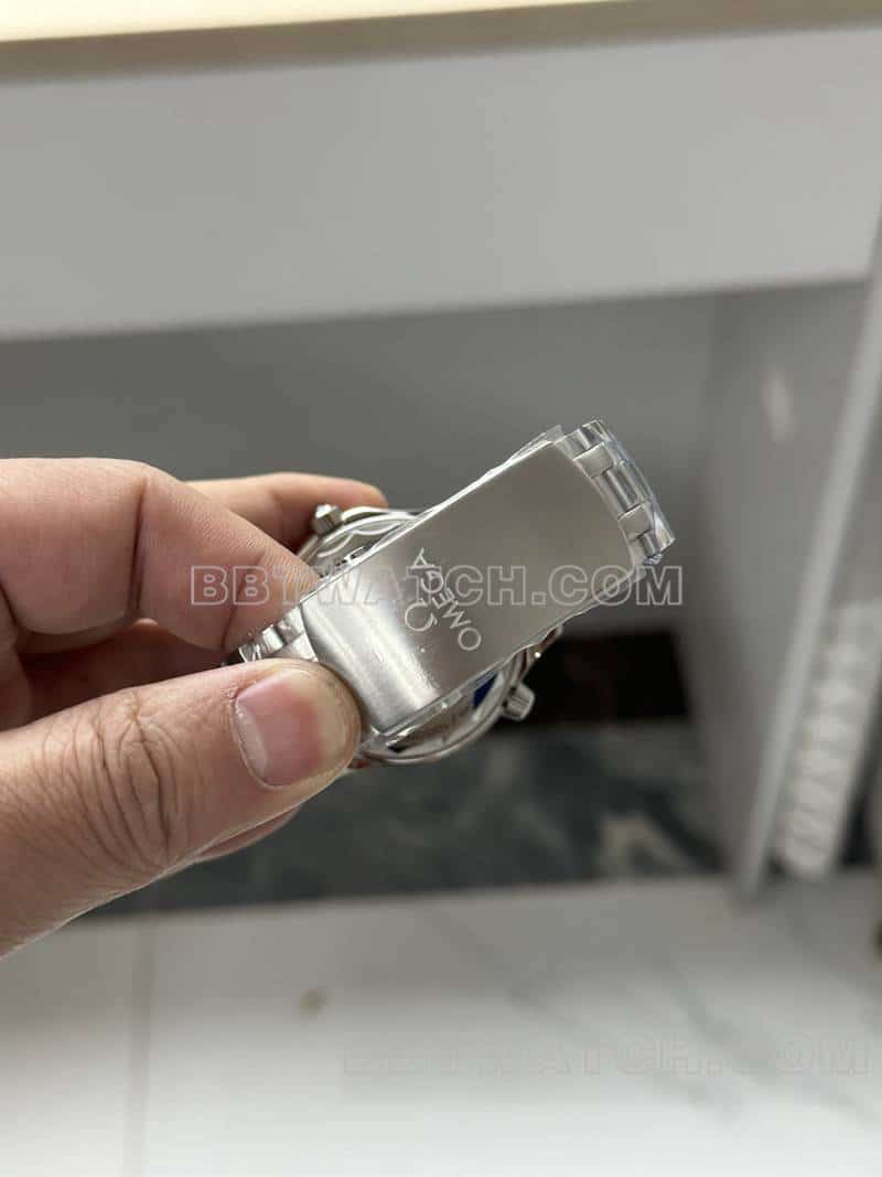 VS欧米茄海马一比一超A高仿白盘522.30.42表带实拍图