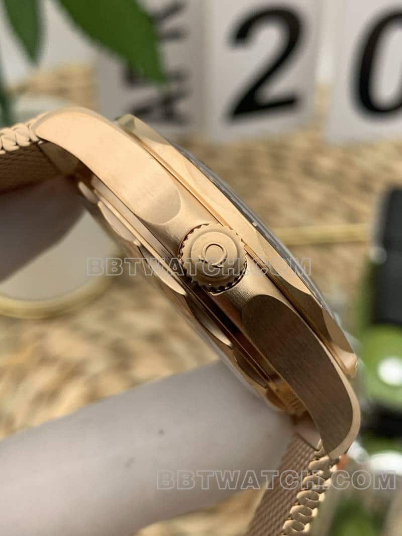 VS欧米茄海马顶级一比一精仿黑盘300米青铜210.90.42侧面实拍图
