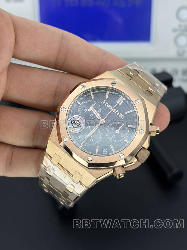 最优复刻手表APS厂皇家橡树爱彼黑盘玫瑰金机械26240正面实拍图