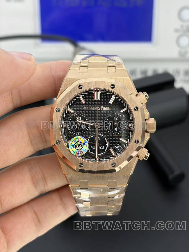 最优复刻手表APS厂皇家橡树爱彼黑盘玫瑰金机械26240正面实拍图