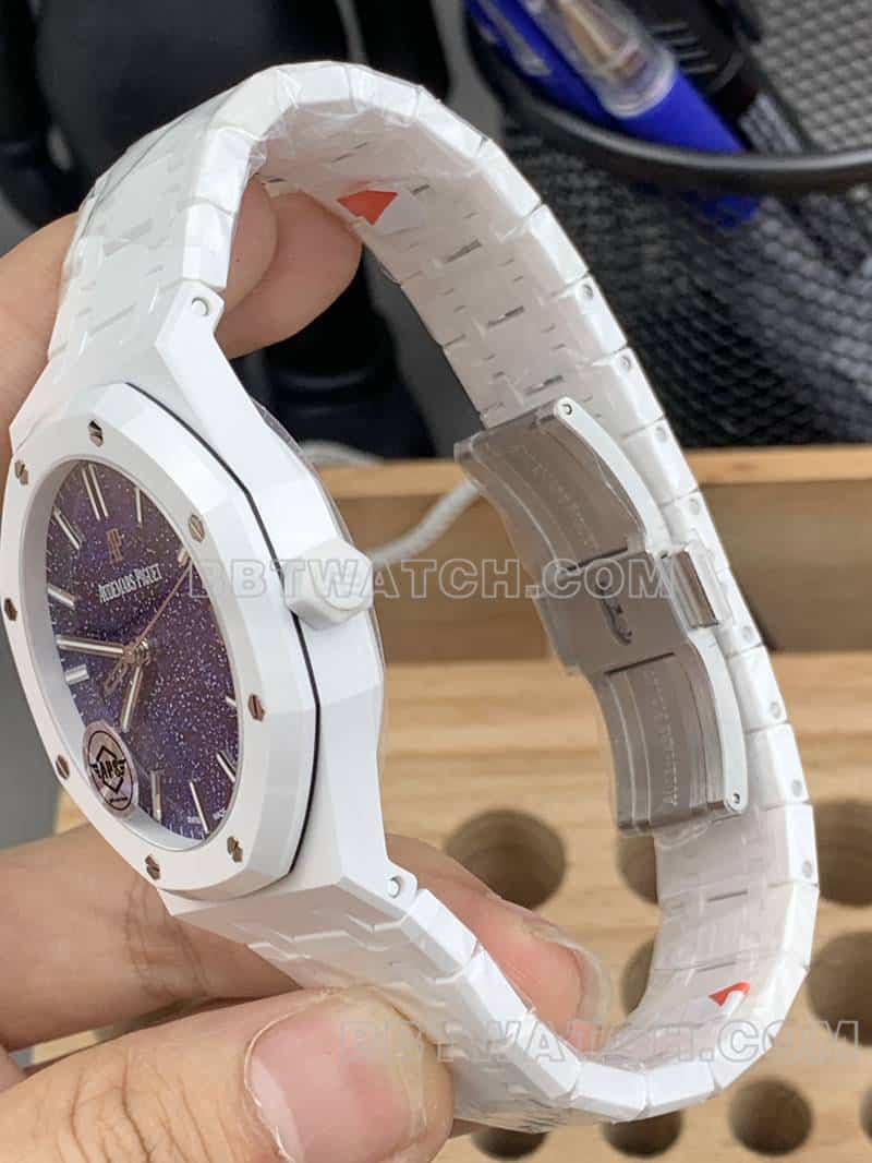 APS厂爱彼皇家橡树顶级一比一高仿星空盘白色陶瓷15500侧面实拍图