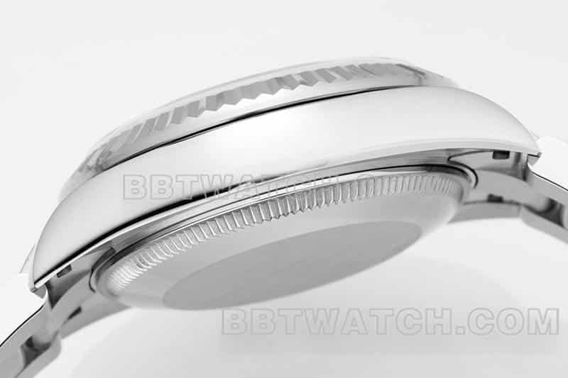 ARF厂劳力士日志一比一超A精仿黑盘棒状时标31mm三格链节278274侧面实拍图