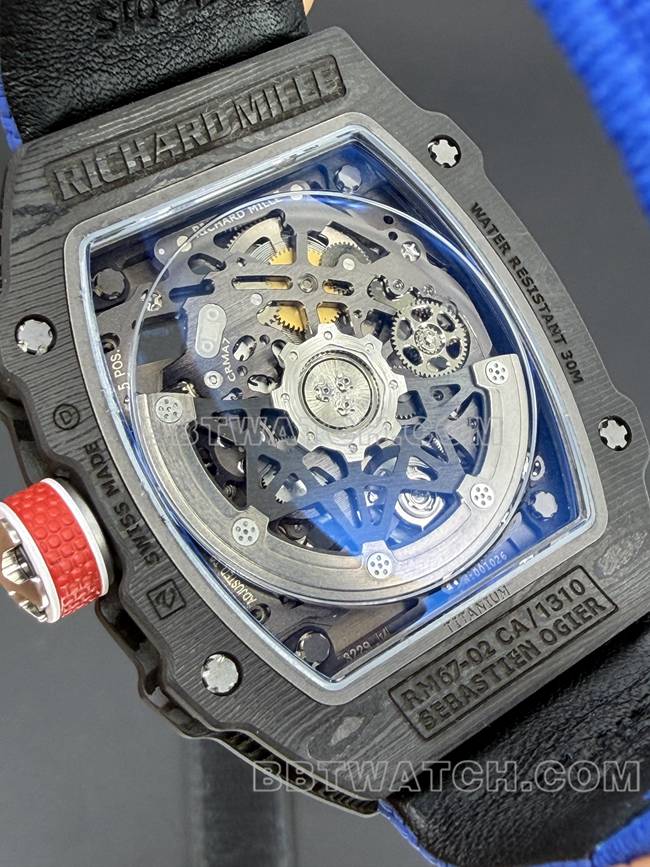 理查德米勒男士顶级复刻手表镂空盘黑壳机械RM67-02背面实拍图