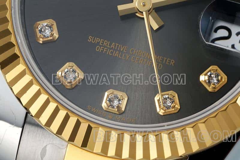 ARF厂劳力士日志一比一超A精仿黑盘31mm间金三格链节278273正面实拍图正面实拍图