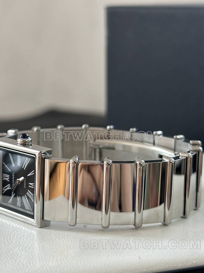 香奈儿顶级复刻原单方形黑盘钢带款表带实拍图