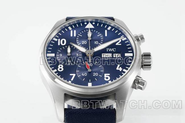 万国最佳复刻手表APS厂飞行员蓝盘计时69385机芯皮带款正面实拍图