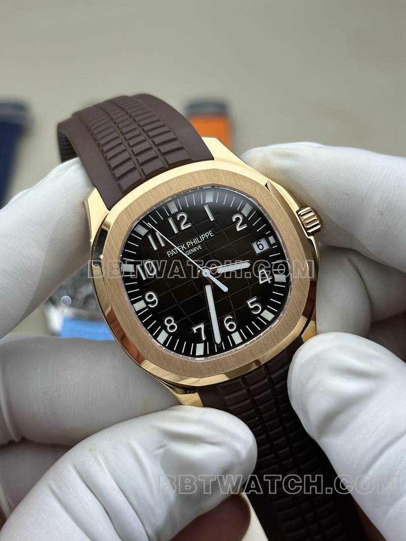 百达翡丽最佳复刻手表BBF厂手雷玫瑰金深棕盘棕色橡胶款5167R正面实拍图