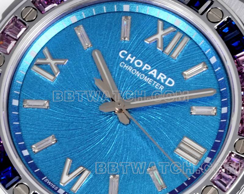 萧邦超级克隆手表GH厂雪山傲翼41mm蓝盘蓝宝石钻圈钢带款正面实拍图