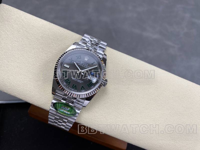 劳力士最佳复刻手表ARF厂日志型灰盘罗马数字36mm钢带款正面实拍图