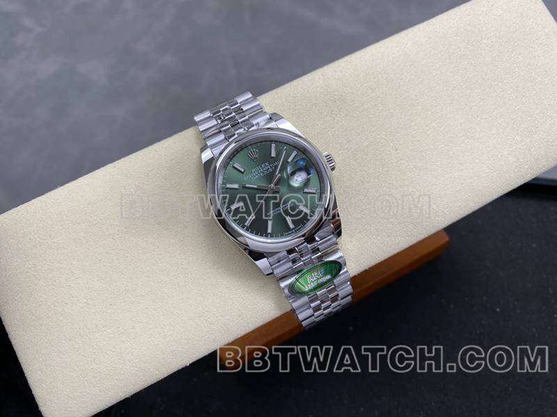 劳力士顶级复刻手表ARF厂日志型绿盘光圈36mm钢带款正面实拍图