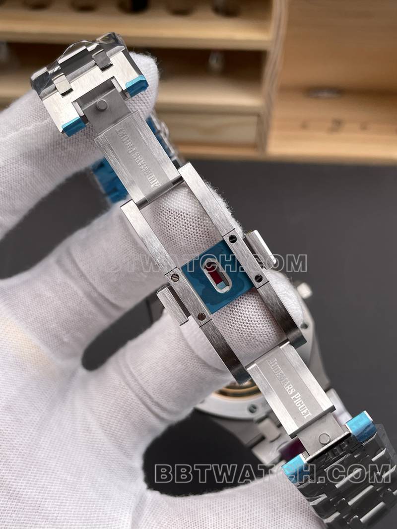 爱彼超级克隆手表DDF厂皇家橡树41mm蓝盘4302机械钢带款表扣实拍图