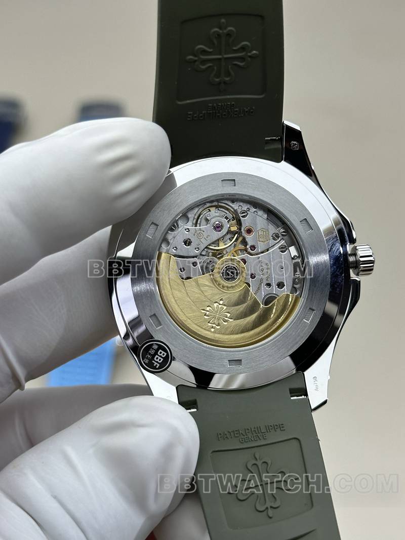 百达翡丽顶级复刻手表BBF厂手雷绿盘绿色橡胶款5168G背面实拍图