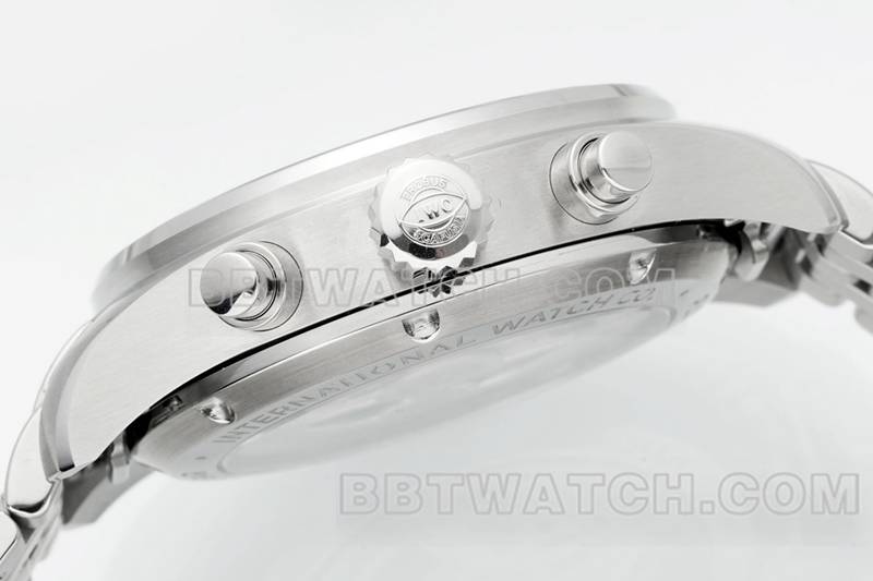 万国最优复刻手表APS厂飞行员绿盘计时69385机芯钢带款侧面实拍图