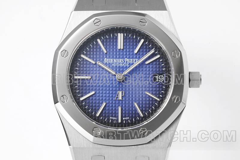 Audemars Piguet top replica watches ZF Factory Royal Oak Smokey Blue Plate 2121 movement 15202 front real picture