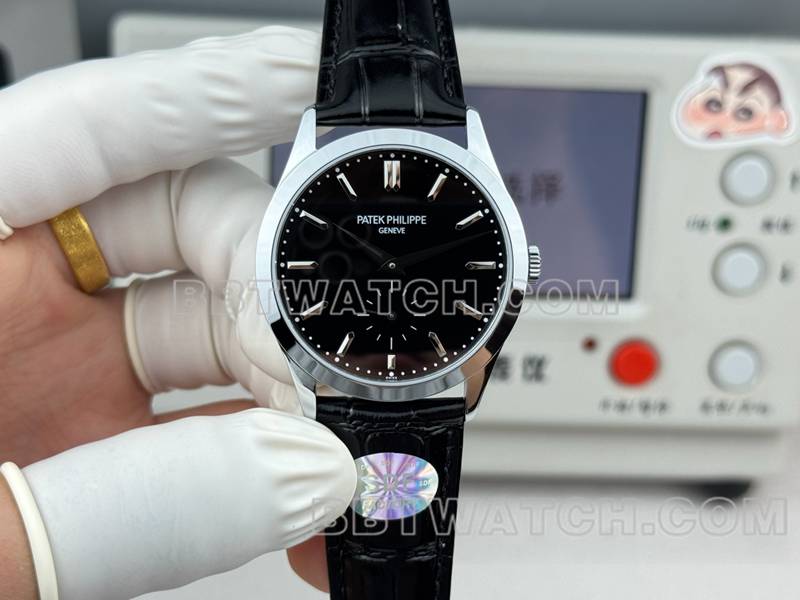 百达翡丽最优复刻手表SDF厂古典黑盘39mm皮带款正面实拍图