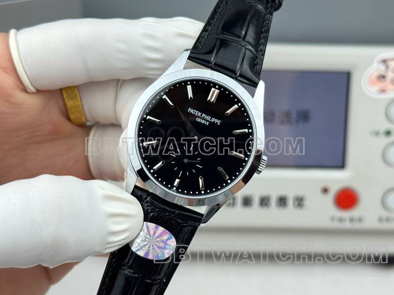 百达翡丽最优复刻手表SDF厂古典黑盘39mm皮带款正面实拍图