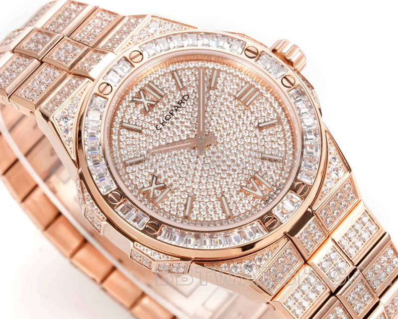 萧邦最优复刻手表GH厂雪山傲翼41mm密镶钻玫瑰金钢带款正面实拍图