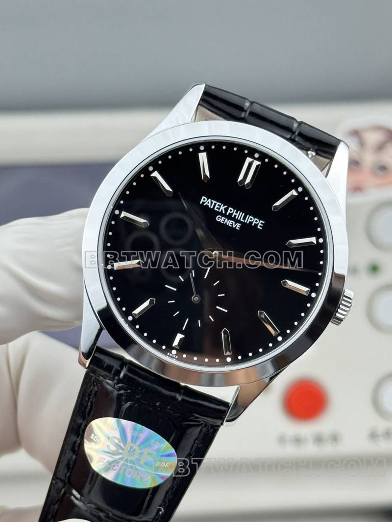 百达翡丽最优复刻手表SDF厂古典黑盘39mm皮带款正面实拍图