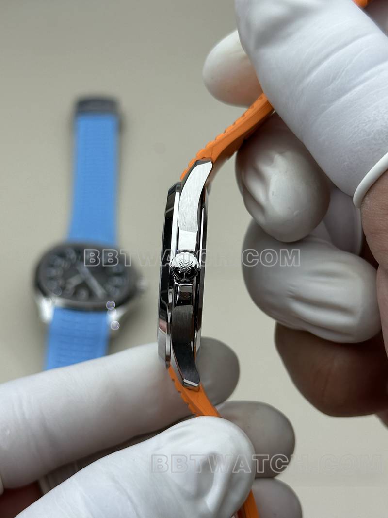 百达翡丽1:1复刻手表BBF厂手雷黑盘橙色橡胶款5167A侧面实拍图