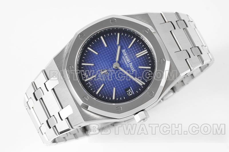 Audemars Piguet top replica watches ZF Factory Royal Oak Smokey Blue Plate 2121 movement 15202 front real picture