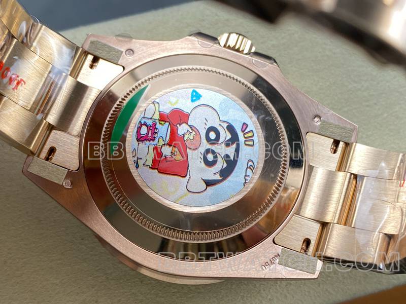 劳力士最优复刻手表ARF厂格林尼治虎眼石GMT玫瑰金钢带款背面实拍图