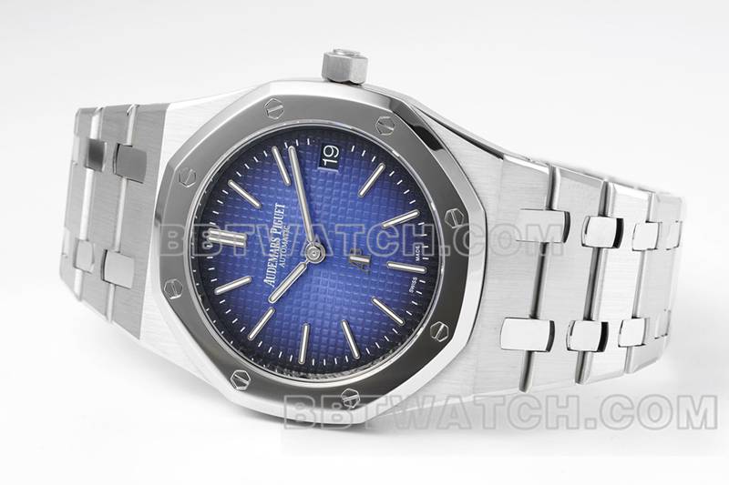 Audemars Piguet top replica watches ZF Factory Royal Oak Smokey Blue Plate 2121 movement 15202 front real picture