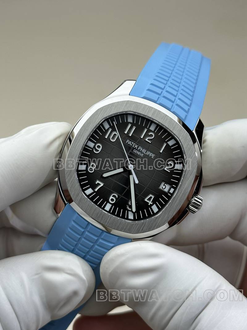 百达翡丽超级克隆手表BBF厂手雷黑盘蓝色橡胶款5167A正面实拍图