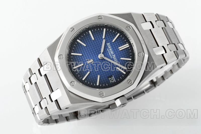 爱彼最优复刻手表ZF厂皇家橡树蓝盘2121机芯钛金属15202正面实拍图