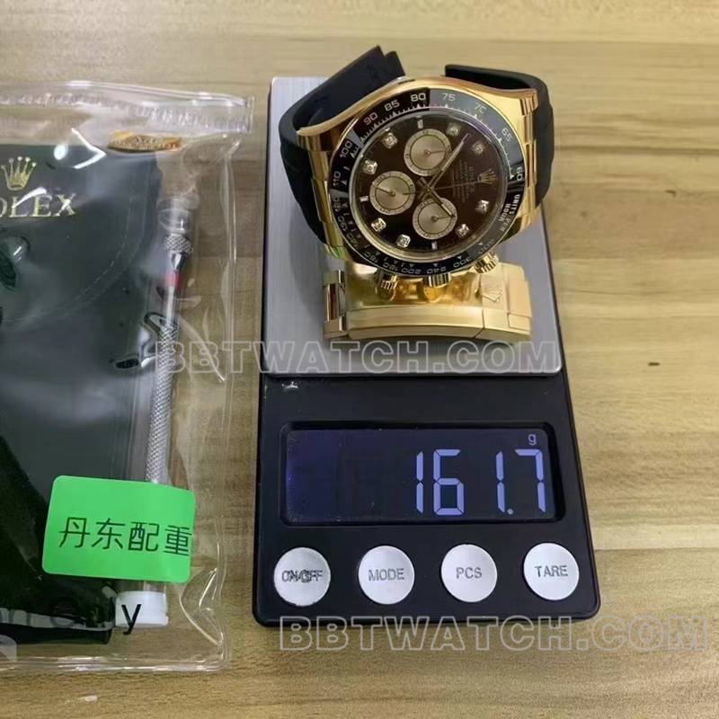 劳力士最优复刻手表ARF厂迪通拿4131橡胶款重量实拍图