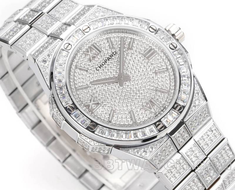 萧邦1:1复刻手表GH厂雪山傲翼41mm密镶钻钢带款正面实拍图