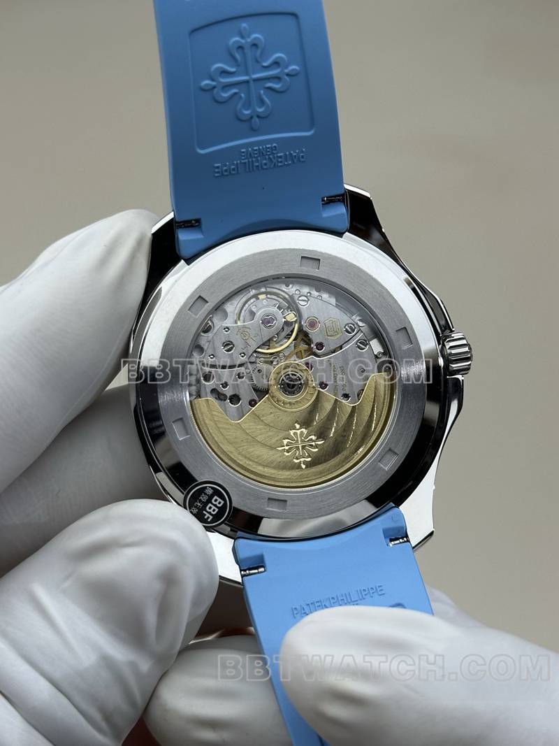 百达翡丽超级克隆手表BBF厂手雷黑盘蓝色橡胶款5167A背面实拍图