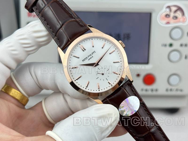 Patek Philippe Super Clone SDF Classic Weiß Platte Rose Gold Gehäuse 39mm Gürtel Modell Vorderansicht