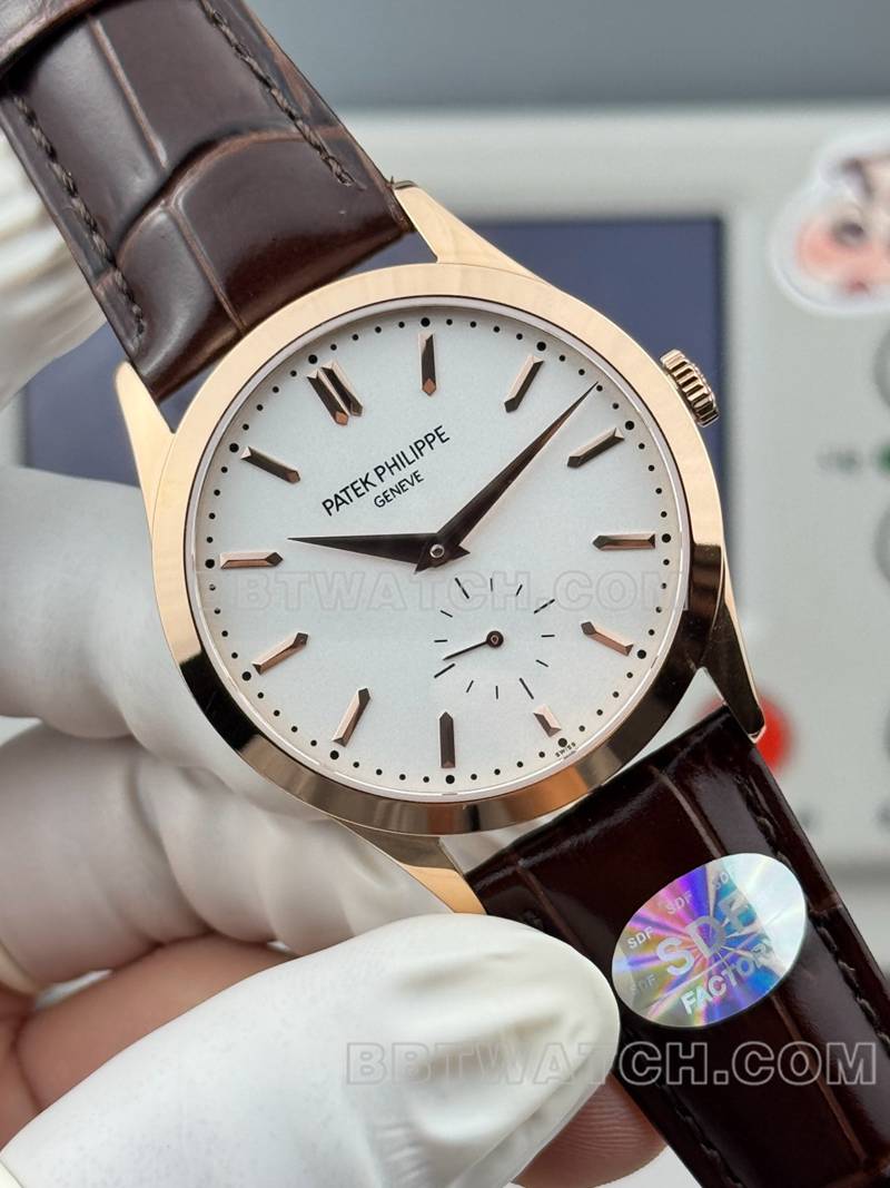 Patek Philippe Super Clone SDF Classic Weiß Platte Rose Gold Gehäuse 39mm Gürtel Modell Vorderansicht