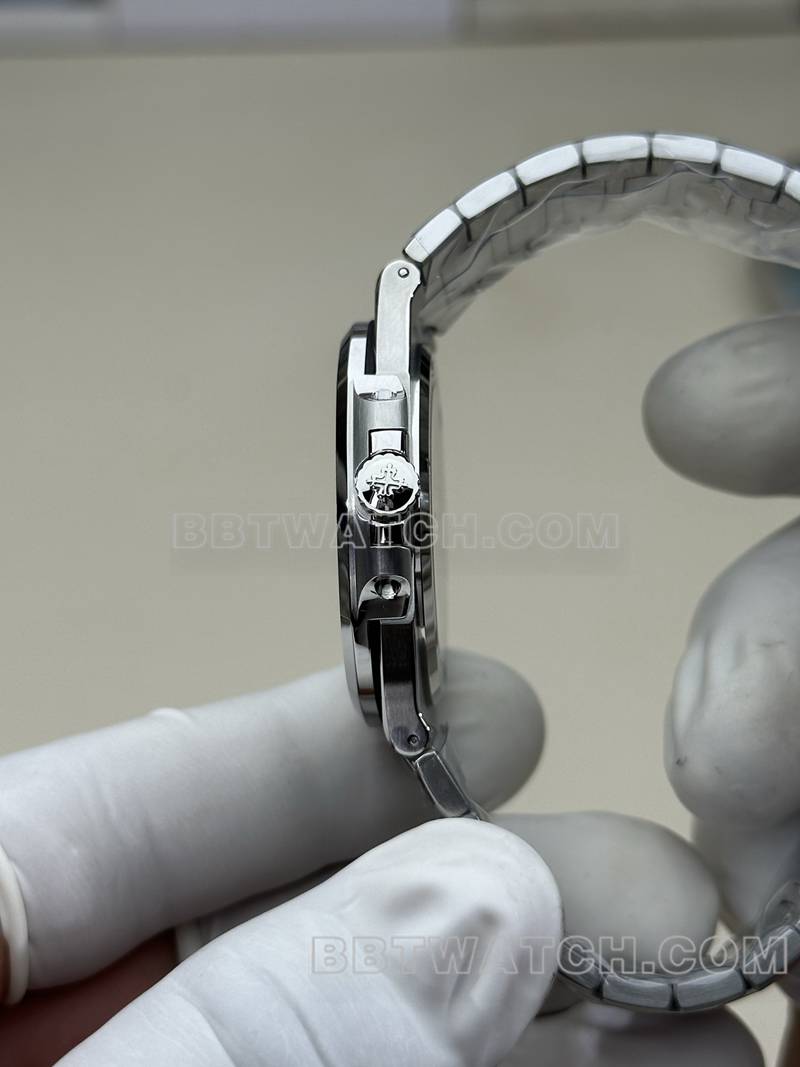 百达翡丽最优复刻手表BBF厂鹦鹉螺324机芯蓝盘钢带款侧面实拍图