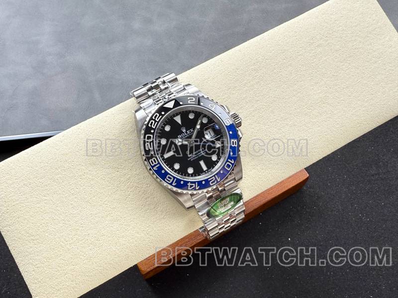 劳力士最佳复刻手表ARF厂格林尼治GMT蓝黑圈3285机芯正面实拍图