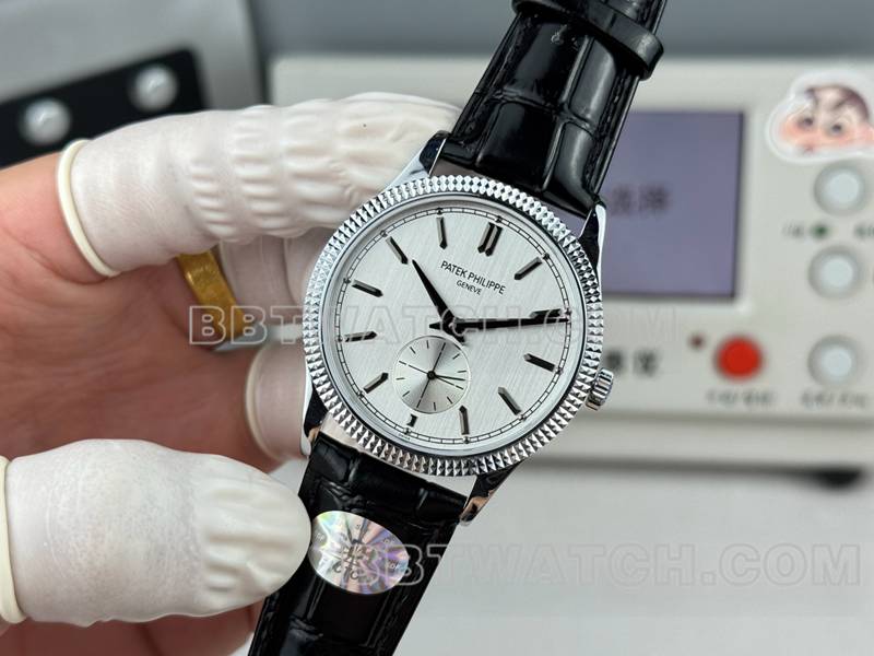 百达翡丽最佳复刻手表SDF厂古典银灰盘钉纹圈39mm皮带款正面实拍图